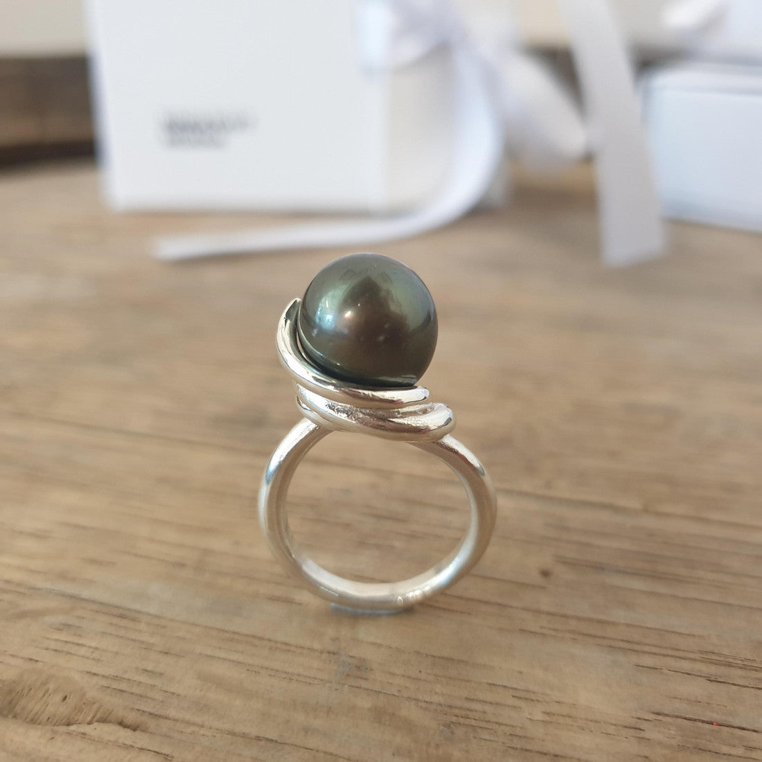 Tahitian pearl ring in silver