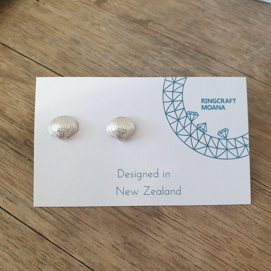 Shell silver earrings
